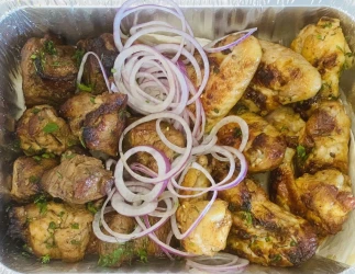 Mięsny zestaw #3 - Szaszłyk z karkówki, skrzydełka z kurczaka. Dla grupy dwóch–trzech osób